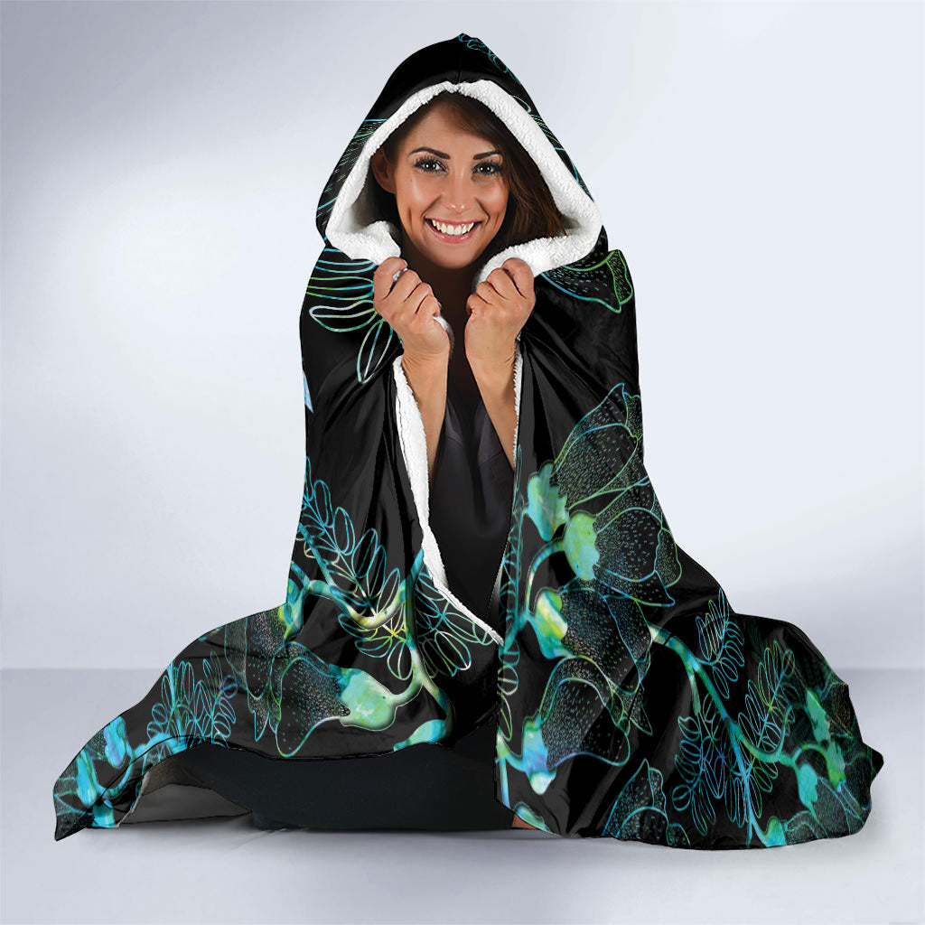 Aotearoa Maori Mahuru Hooded Blanket Spring Time - Paua Shell Green