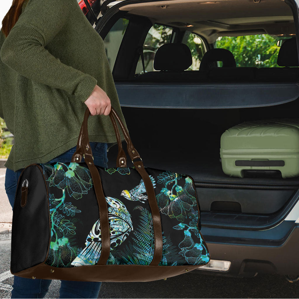 Aotearoa Maori Mahuru Travel Bag Spring Time - Paua Shell Green