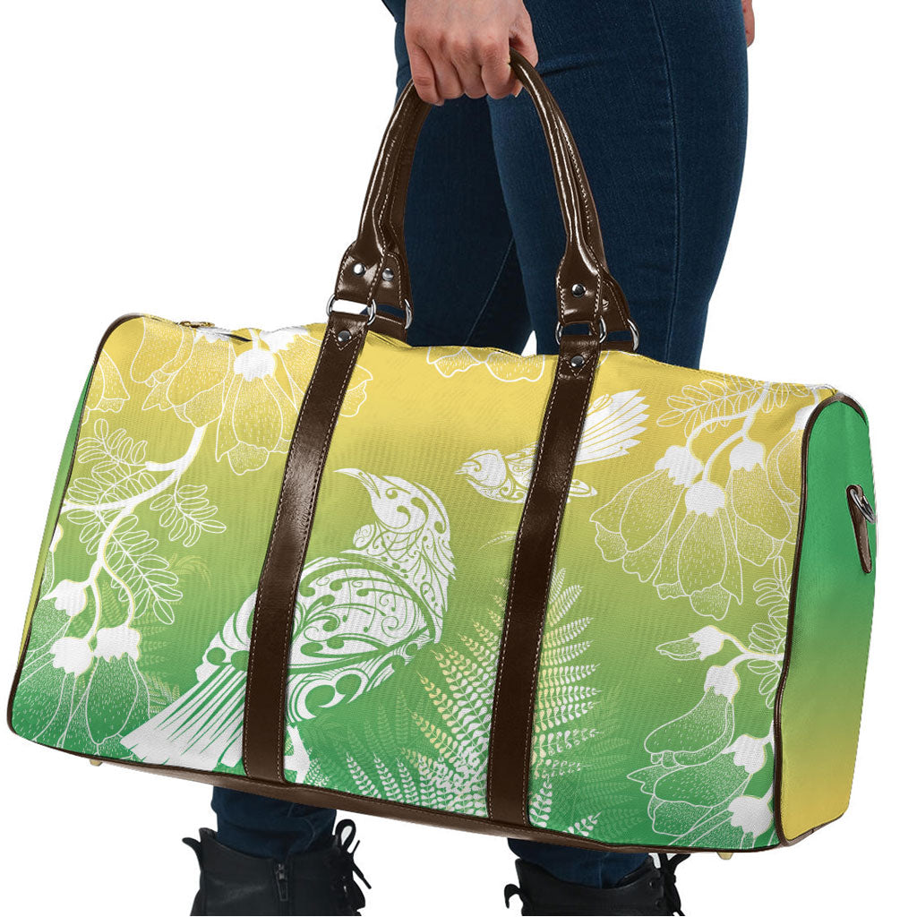 Aotearoa Maori Mahuru Tui With Pikawakawa Travel Bag Spring Time