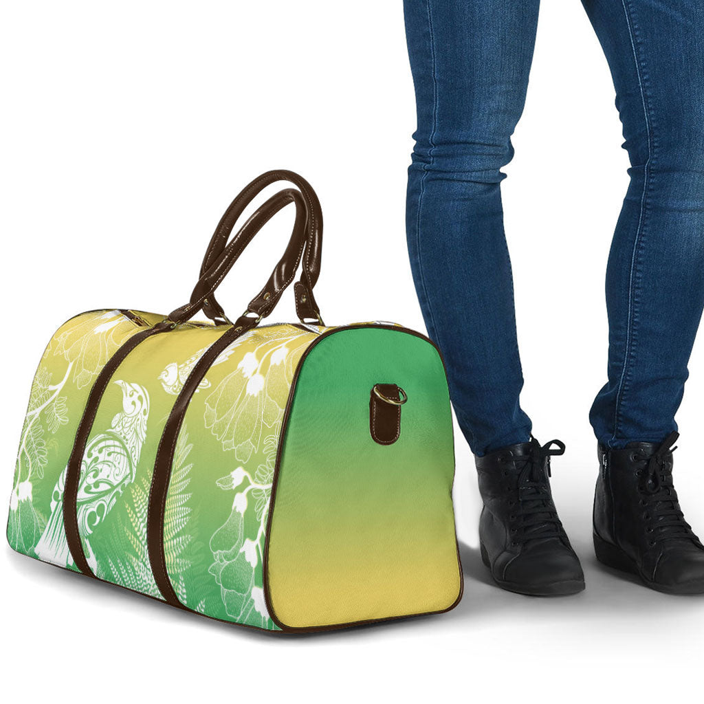 Aotearoa Maori Mahuru Tui With Pikawakawa Travel Bag Spring Time