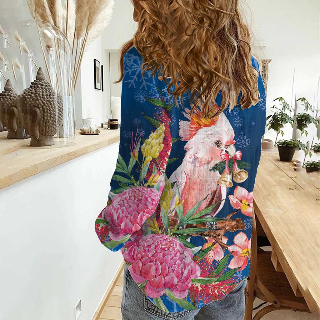 Australia Christmas Pink Cockatoo with Banksia Women Casual Shirt Snowy Blue - Aussie Hoodie