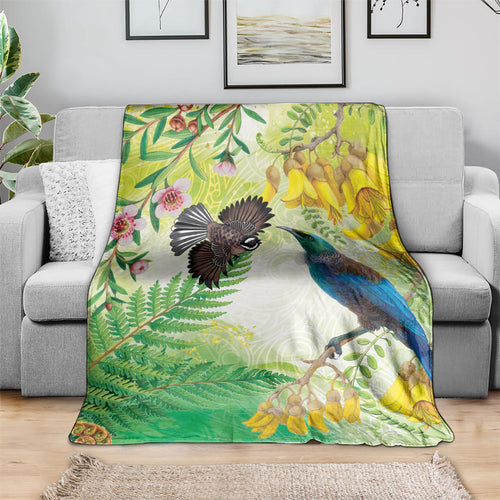 New Zealand Maori Mahuru Blanket Tui With Pikawakawa Spring Colors
