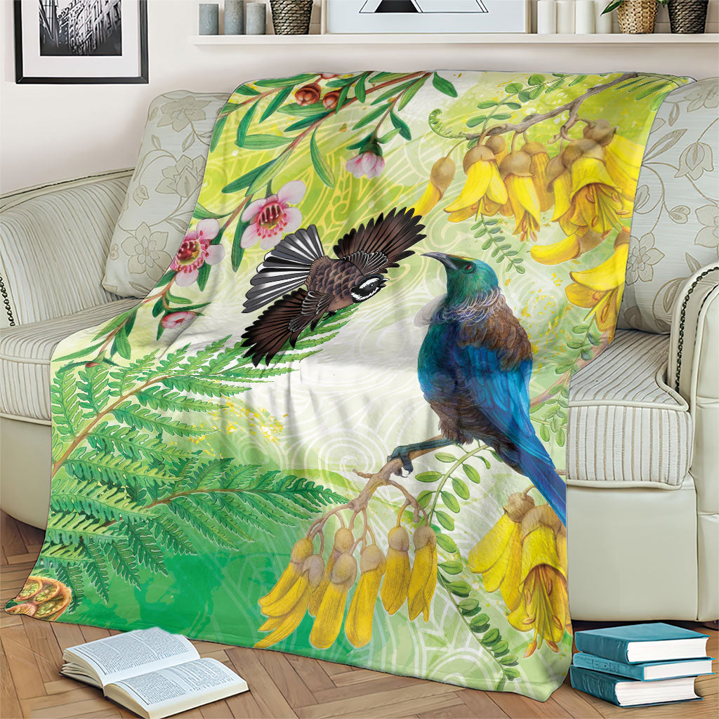 New Zealand Maori Mahuru Blanket Tui With Pikawakawa Spring Colors
