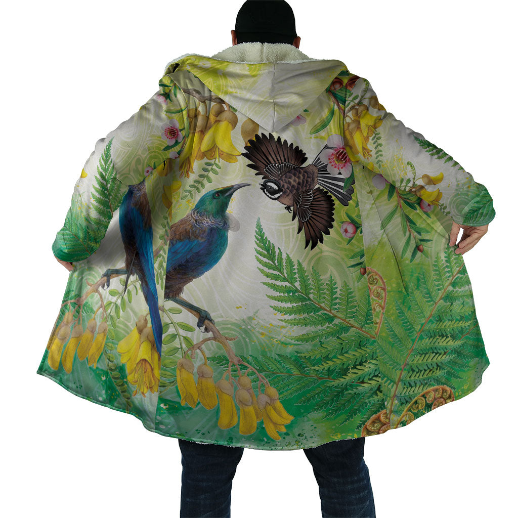 New Zealand Maori Mahuru Cloak Tui With Pikawakawa Spring Colors