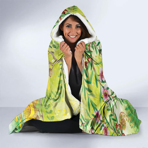 New Zealand Maori Mahuru Hooded Blanket Tui With Pikawakawa Spring Colors