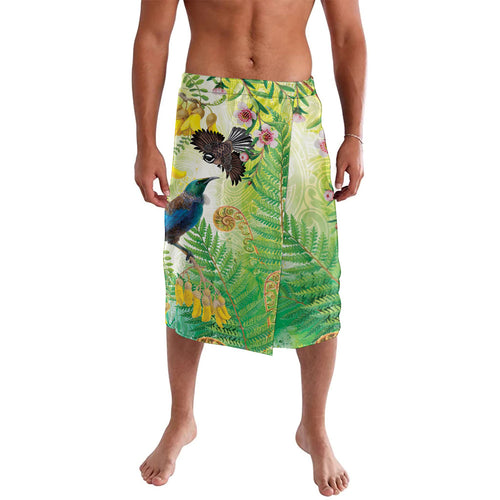 New Zealand Maori Mahuru Lavalava Tui With Pikawakawa Spring Colors