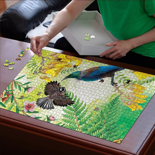New Zealand Maori Mahuru Puzzle Tui With Pikawakawa Spring Colors