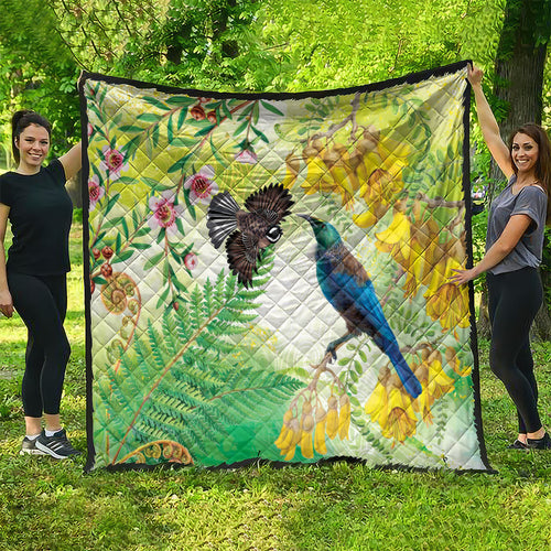 New Zealand Maori Mahuru Quilt Tui With Pikawakawa Spring Colors