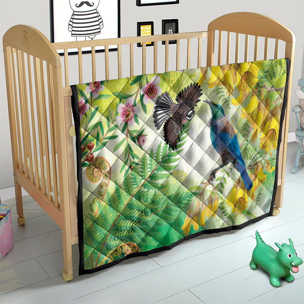 New Zealand Maori Mahuru Quilt Tui With Pikawakawa Spring Colors