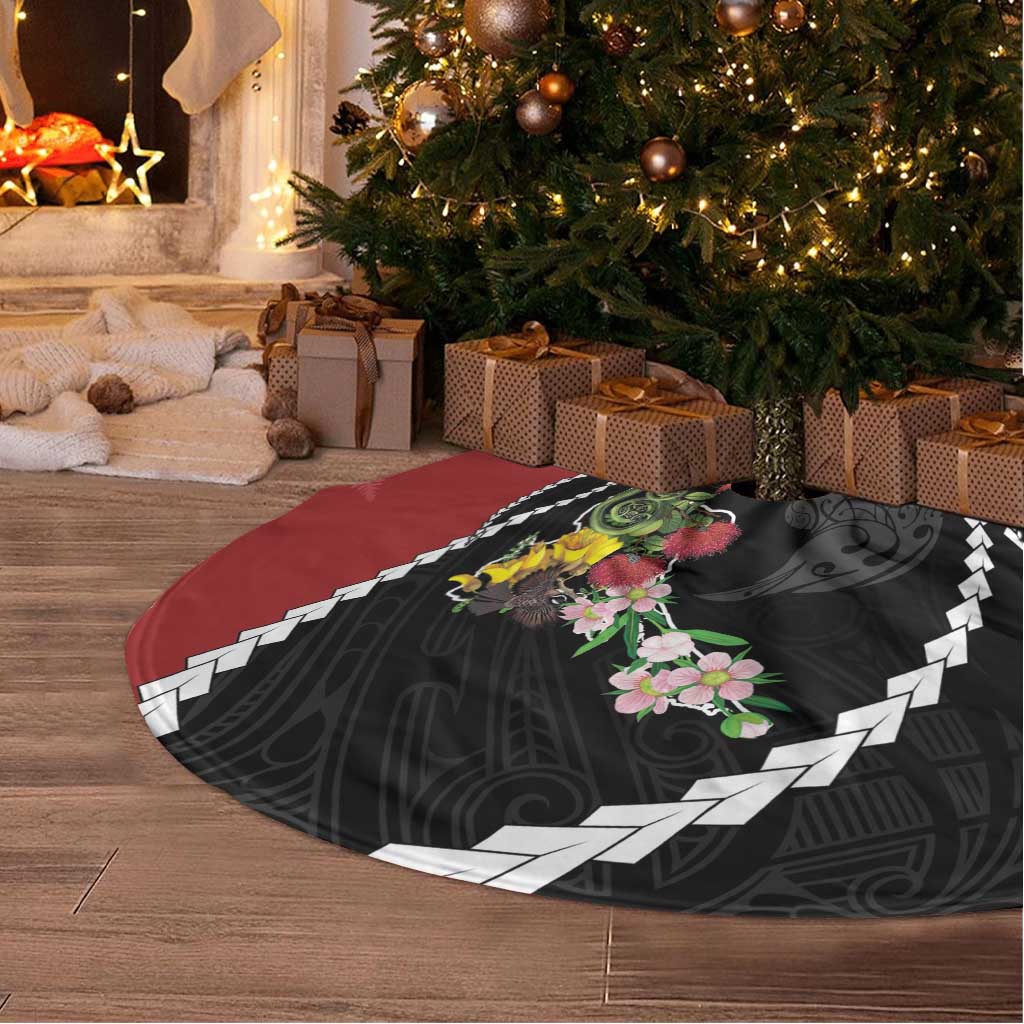New Zealand Christmas Tree Skirt Flora Map with Birds - Aussie Hoodie
