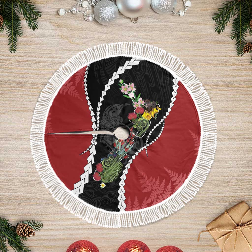 New Zealand Christmas Tree Skirt Flora Map with Birds - Aussie Hoodie