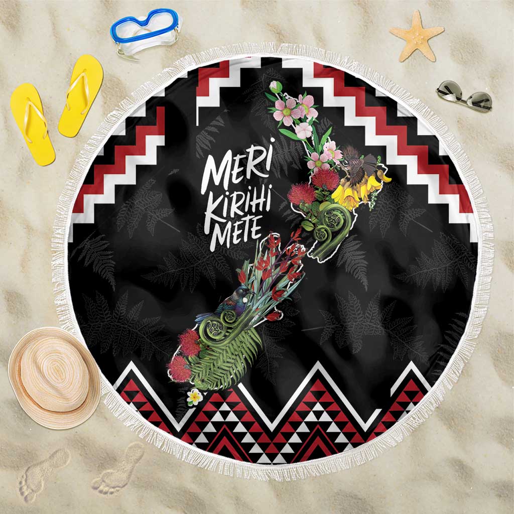 New Zealand Christmas Taniko Poutama Beach Blanket Flora Map with Birds - Aussie Hoodie