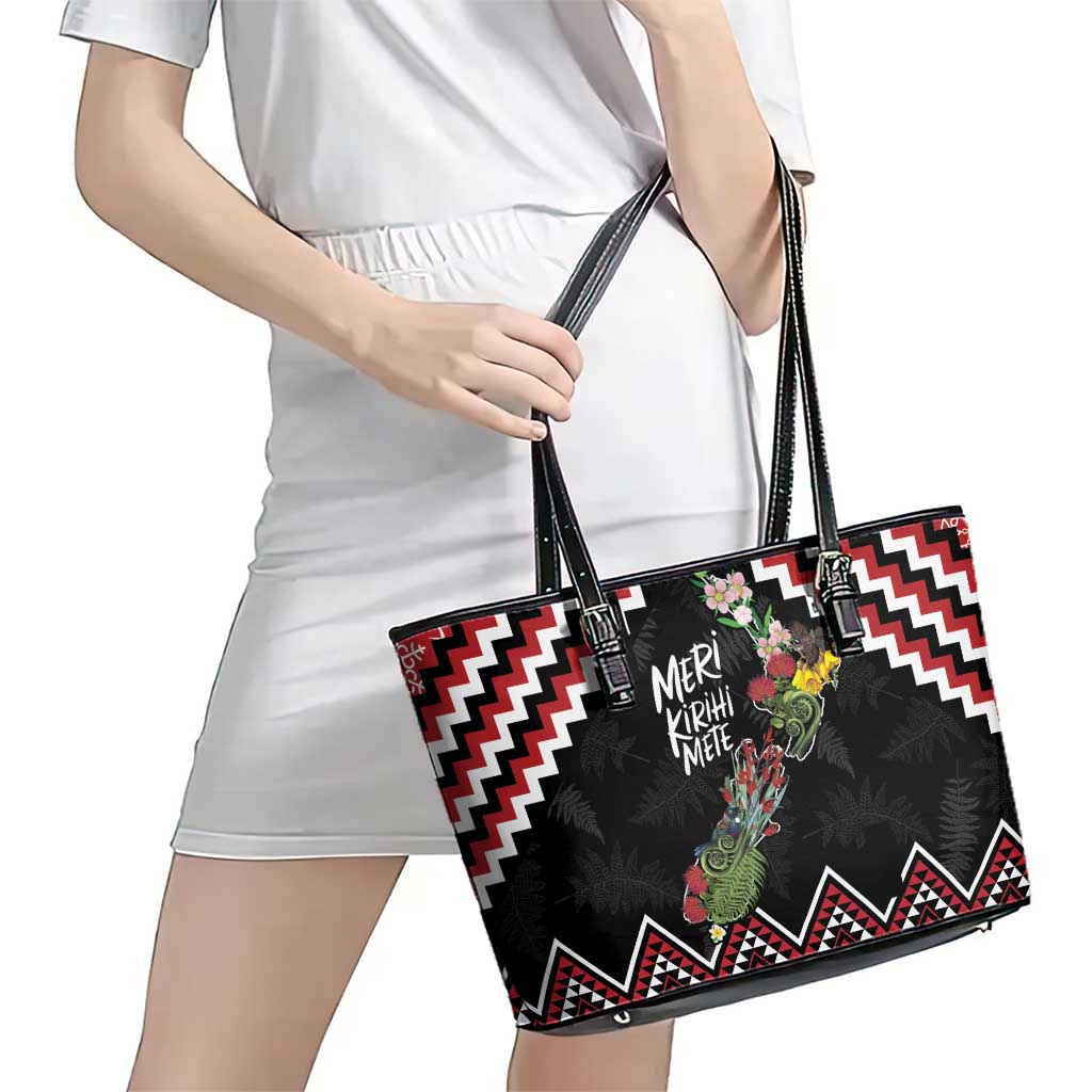 New Zealand Christmas Taniko Poutama Leather Tote Bag Flora Map with Birds - Aussie Hoodie