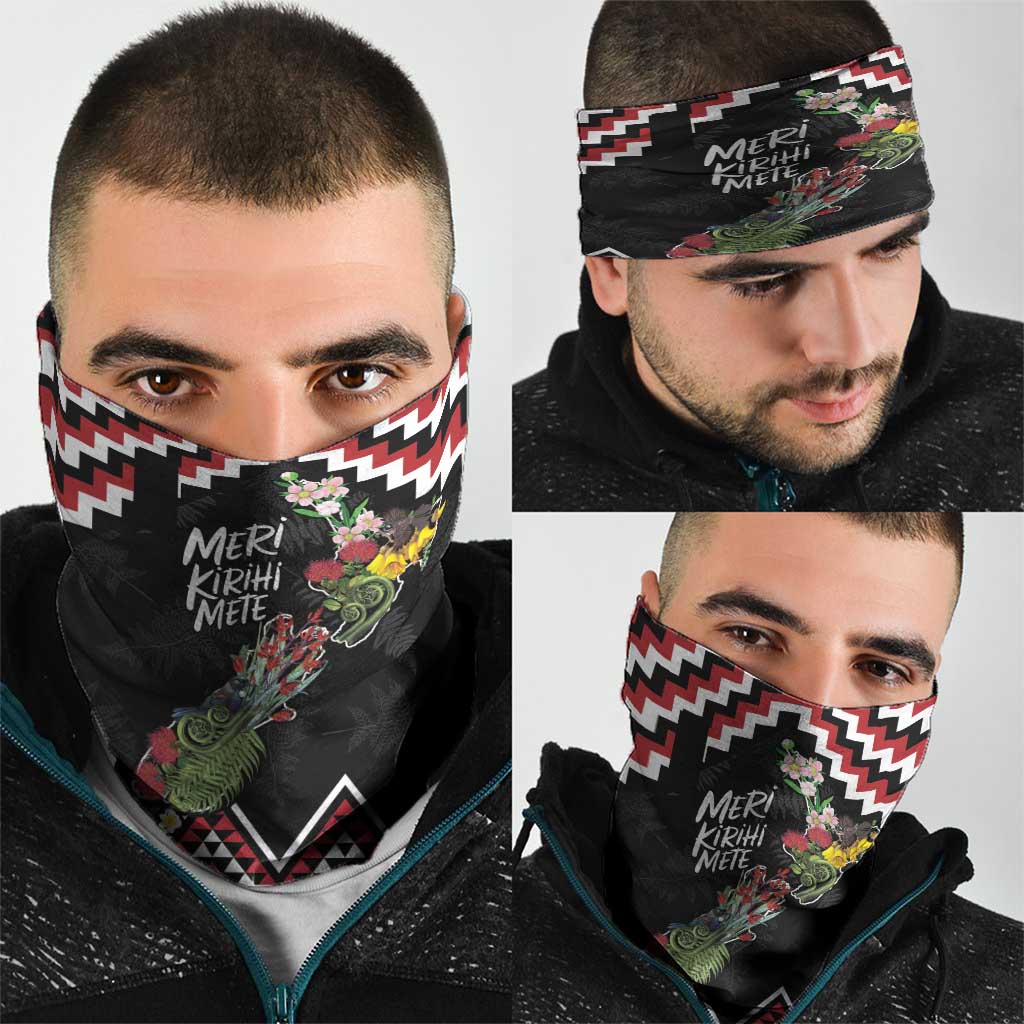 New Zealand Christmas Taniko Poutama Neck Gaiter Flora Map with Birds - Aussie Hoodie