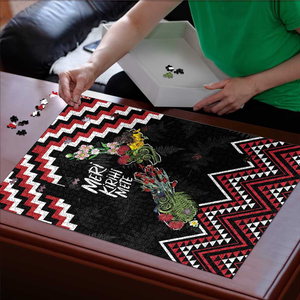 New Zealand Christmas Taniko Poutama Puzzle Flora Map with Birds - Aussie Hoodie