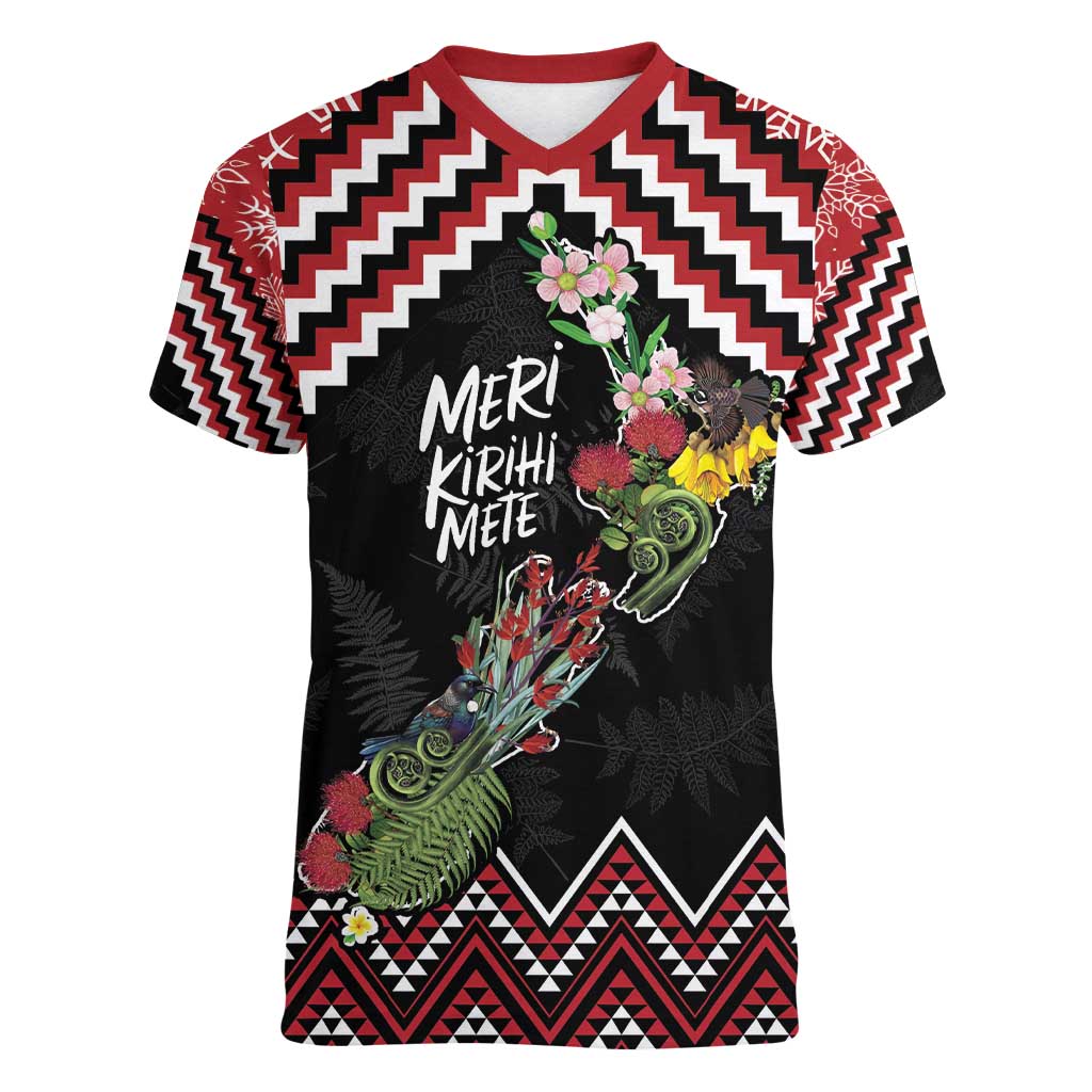 New Zealand Christmas Taniko Poutama Women V-Neck T-Shirt Flora Map with Birds - Aussie Hoodie