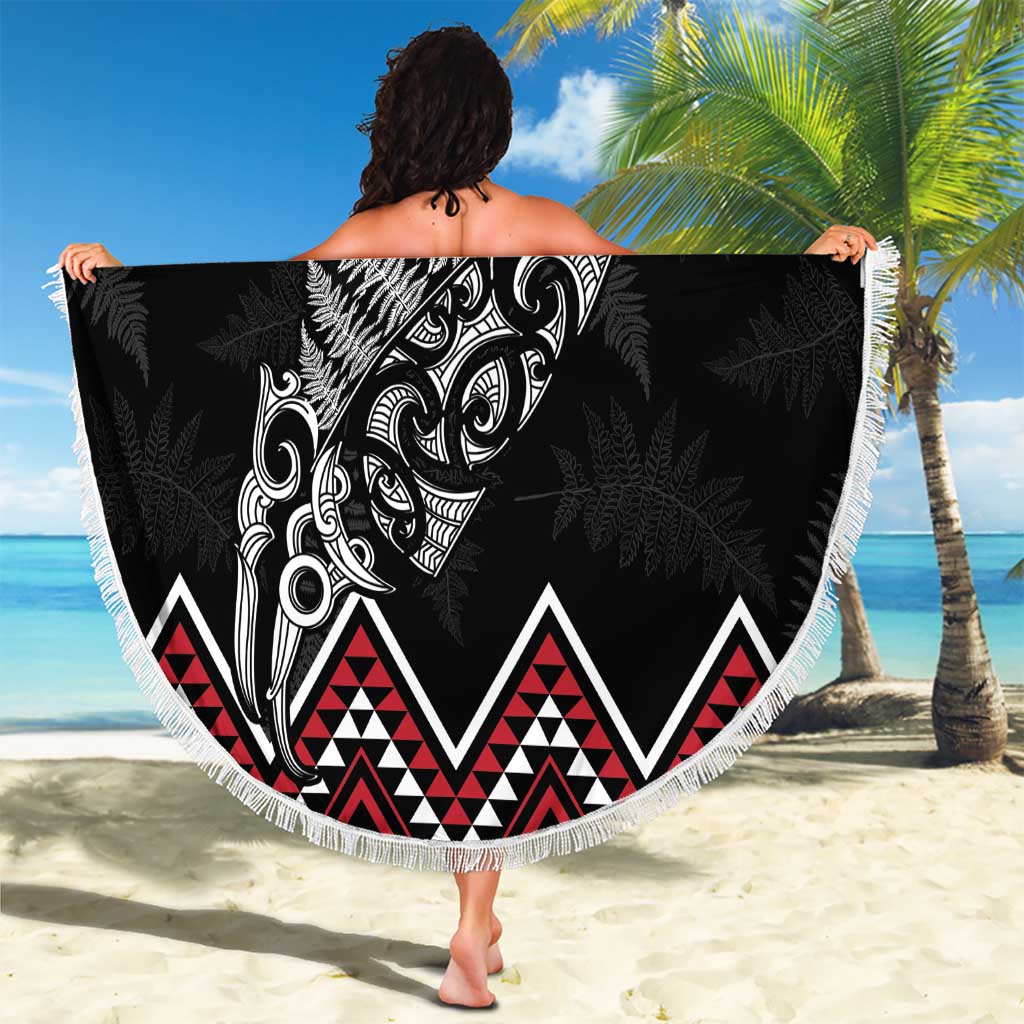 New Zealand Christmas Taniko Poutama Beach Blanket Mountainscape Maori Fern - Aussie Hoodie