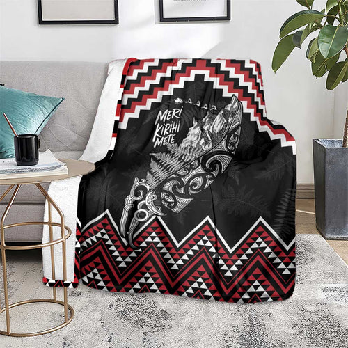 New Zealand Christmas Taniko Poutama Blanket Mountainscape Maori Fern - Aussie Hoodie