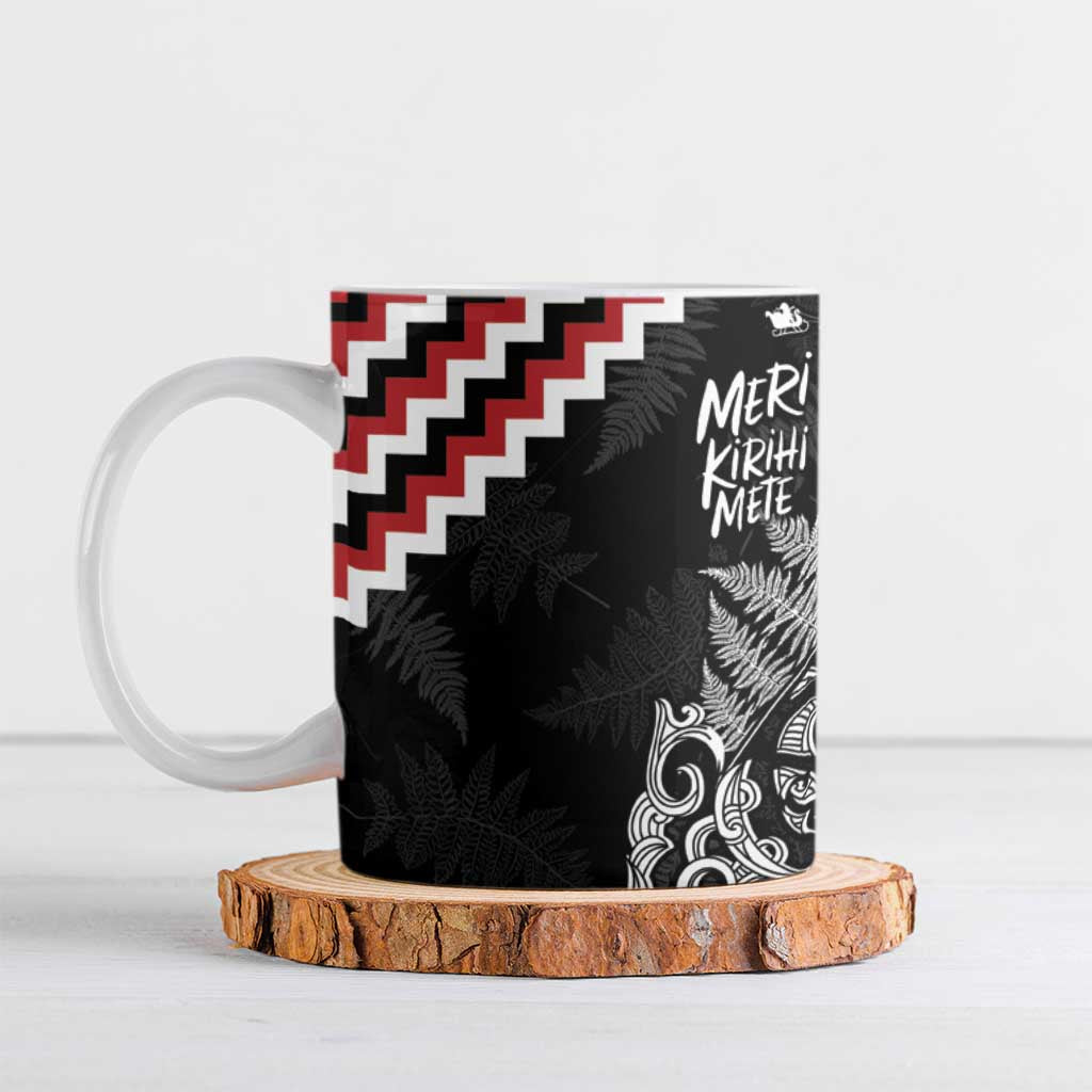 New Zealand Christmas Taniko Poutama Ceramic Mug Mountainscape Maori Fern - Aussie Hoodie