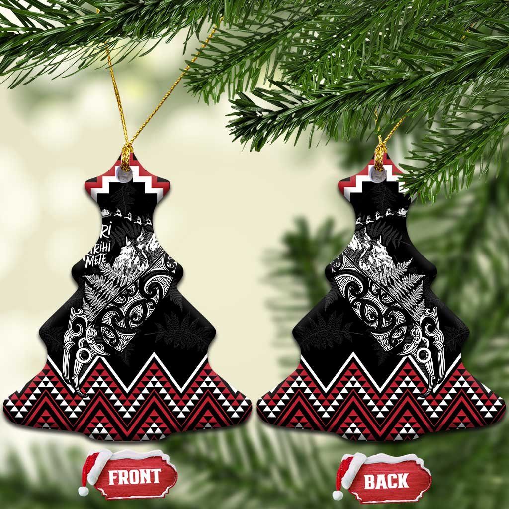 New Zealand Christmas Taniko Poutama Ceramic Ornament Mountainscape Maori Fern - Aussie Hoodie