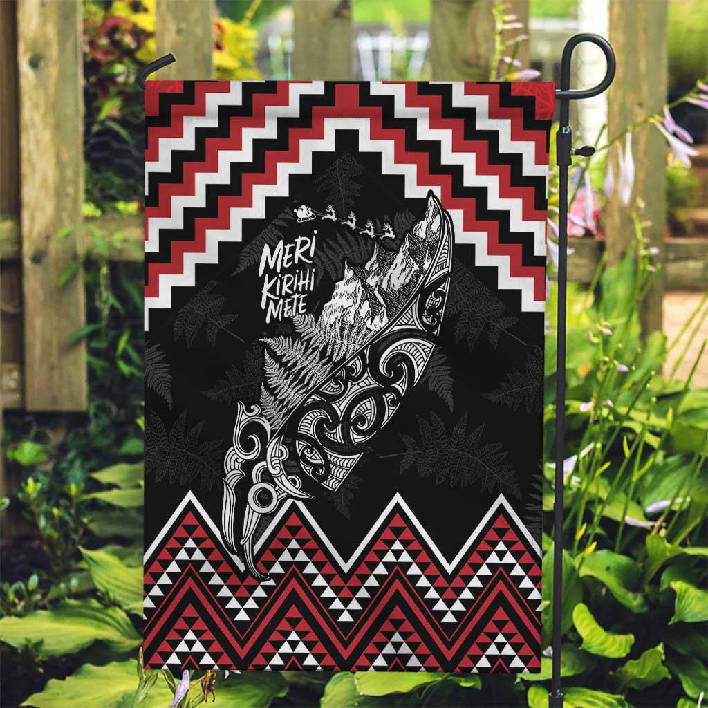 New Zealand Christmas Taniko Poutama Garden Flag Mountainscape Maori Fern - Aussie Hoodie