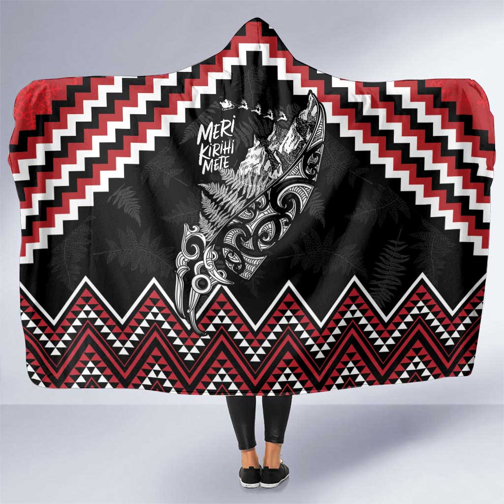 New Zealand Christmas Taniko Poutama Hooded Blanket Mountainscape Maori Fern - Aussie Hoodie