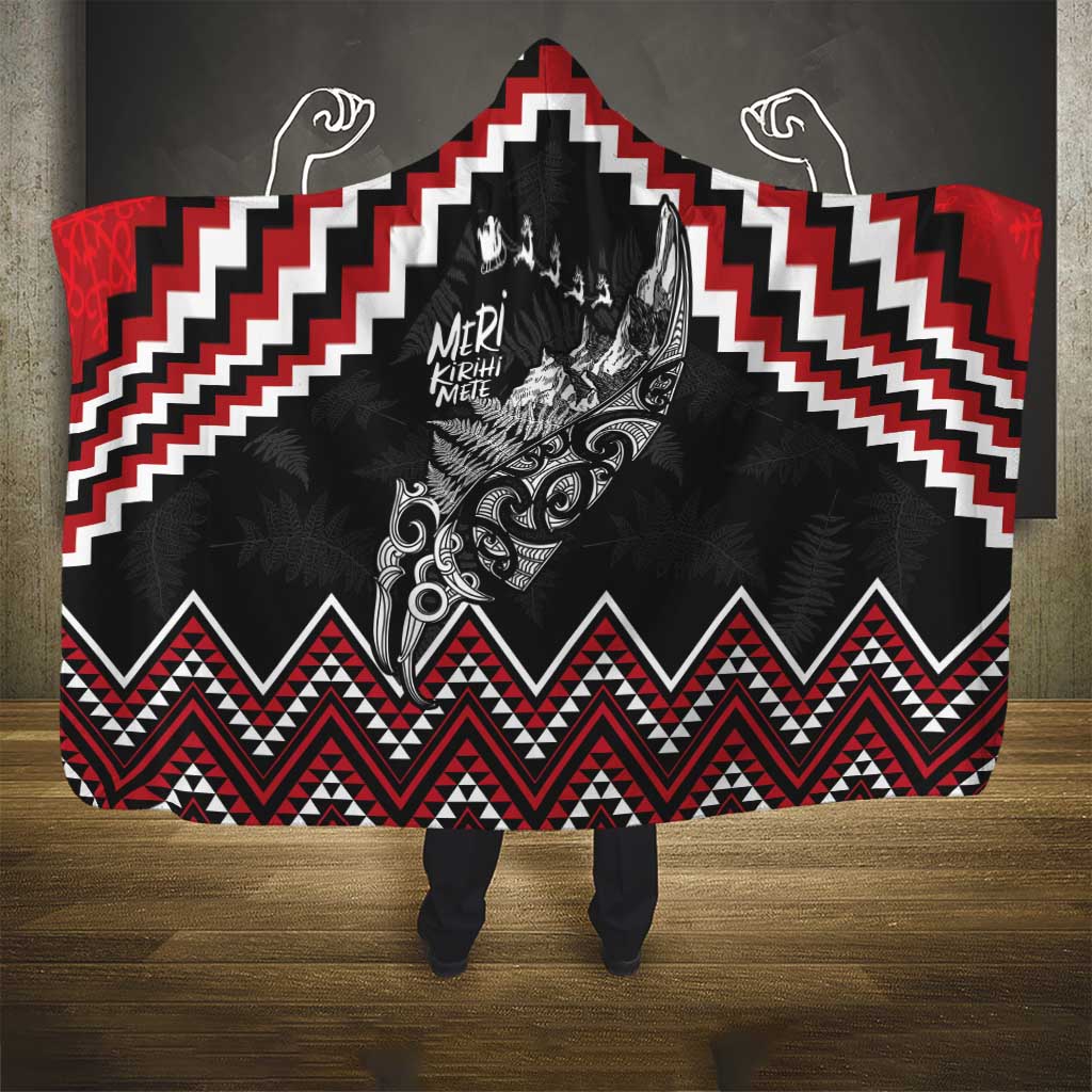New Zealand Christmas Taniko Poutama Hooded Blanket Mountainscape Maori Fern - Aussie Hoodie
