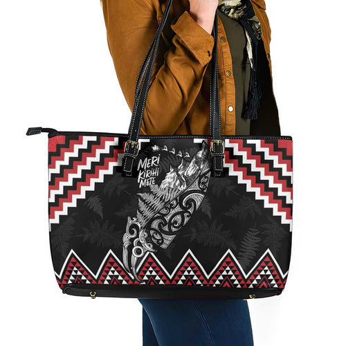 New Zealand Christmas Taniko Poutama Leather Tote Bag Mountainscape Maori Fern - Aussie Hoodie