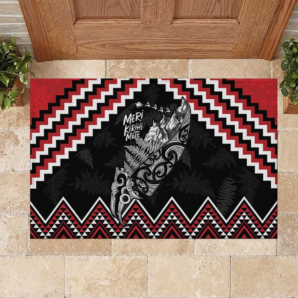 New Zealand Christmas Taniko Poutama Rubber Doormat Mountainscape Maori Fern - Aussie Hoodie