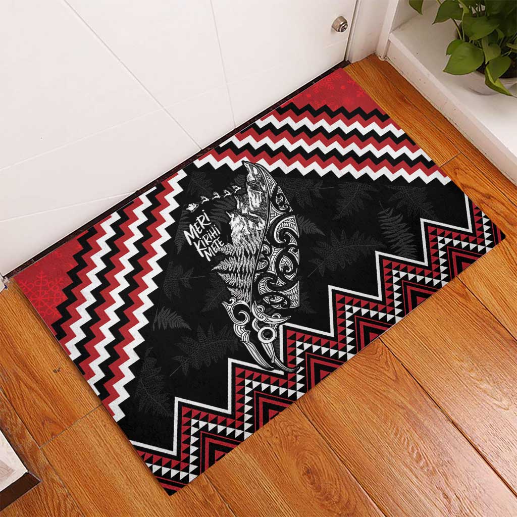New Zealand Christmas Taniko Poutama Rubber Doormat Mountainscape Maori Fern - Aussie Hoodie