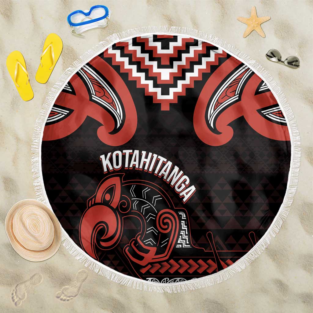 Maori Waitangi Beach Blanket Kotahitanga Poutama Mix Whakairo - Aussie Hoodie