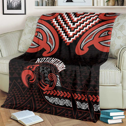 Maori Waitangi Blanket Kotahitanga Poutama Mix Whakairo - Aussie Hoodie