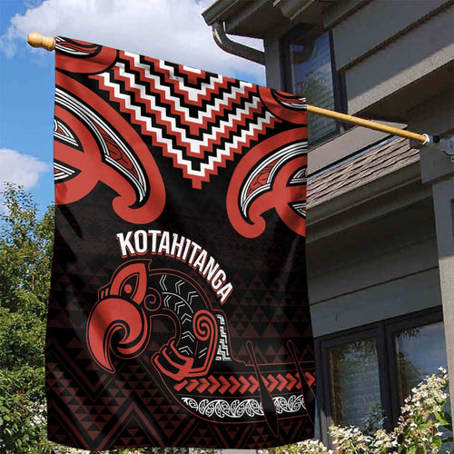 Maori Waitangi Garden Flag Kotahitanga Poutama Mix Whakairo - Aussie Hoodie