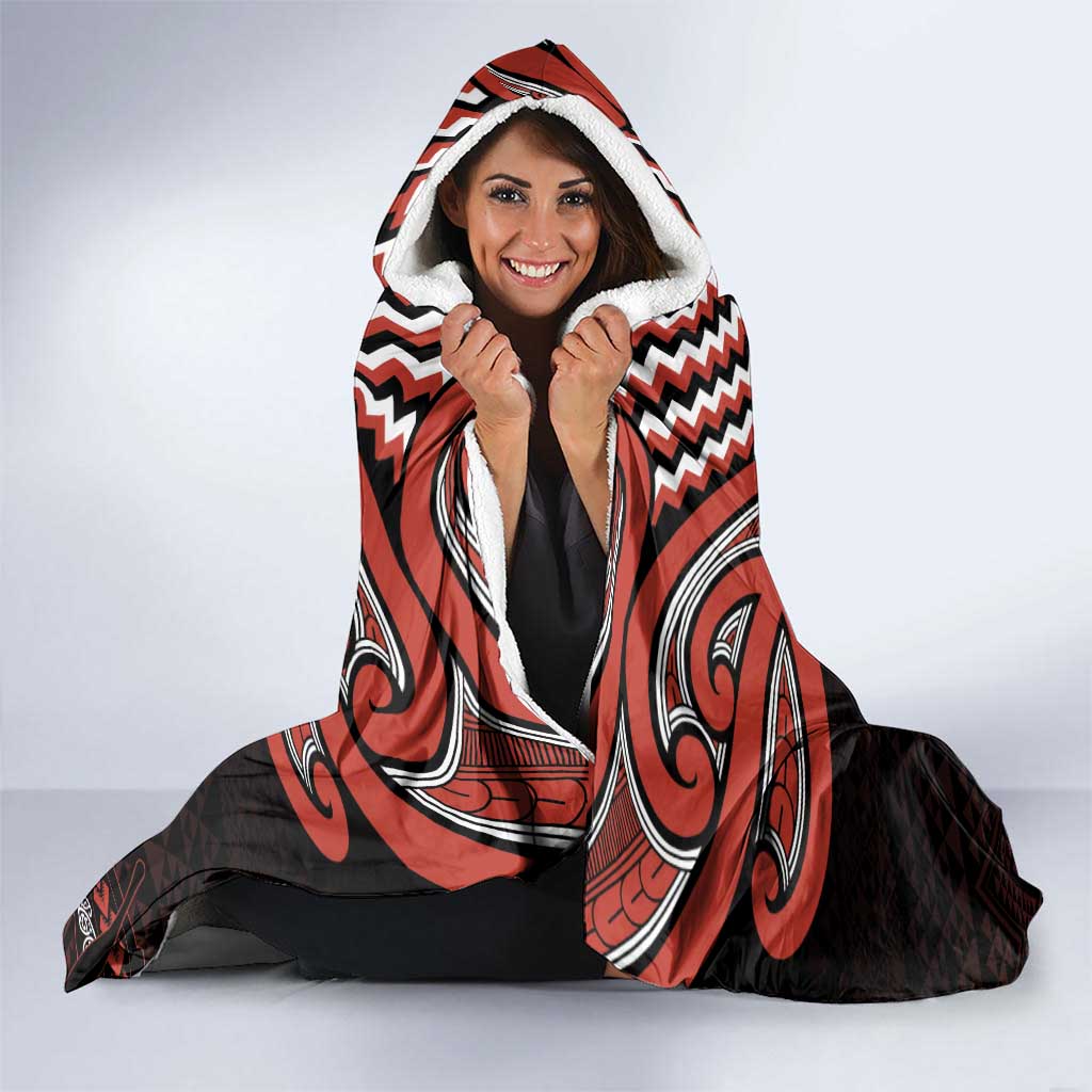 Maori Waitangi Hooded Blanket Kotahitanga Poutama Mix Whakairo - Aussie Hoodie