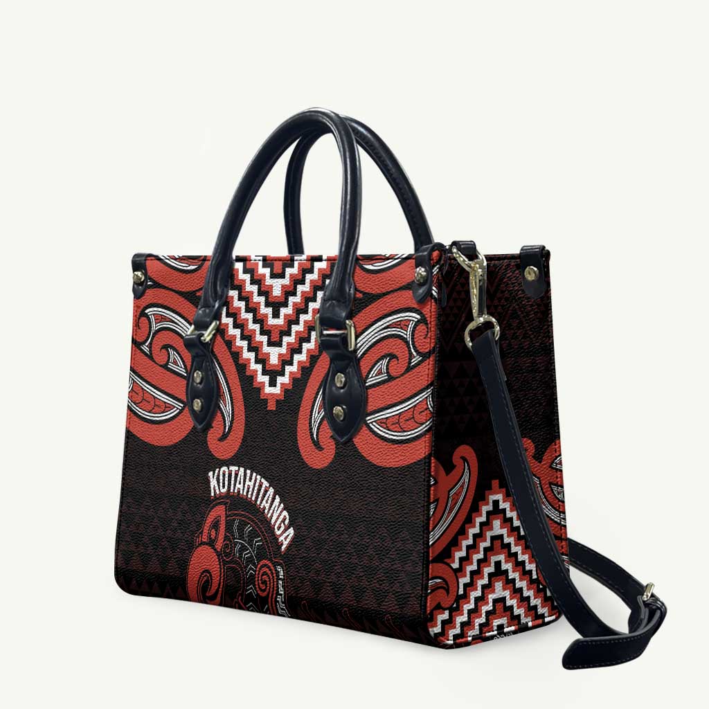 Maori Waitangi Leather Bag Kotahitanga Poutama Mix Whakairo - Aussie Hoodie