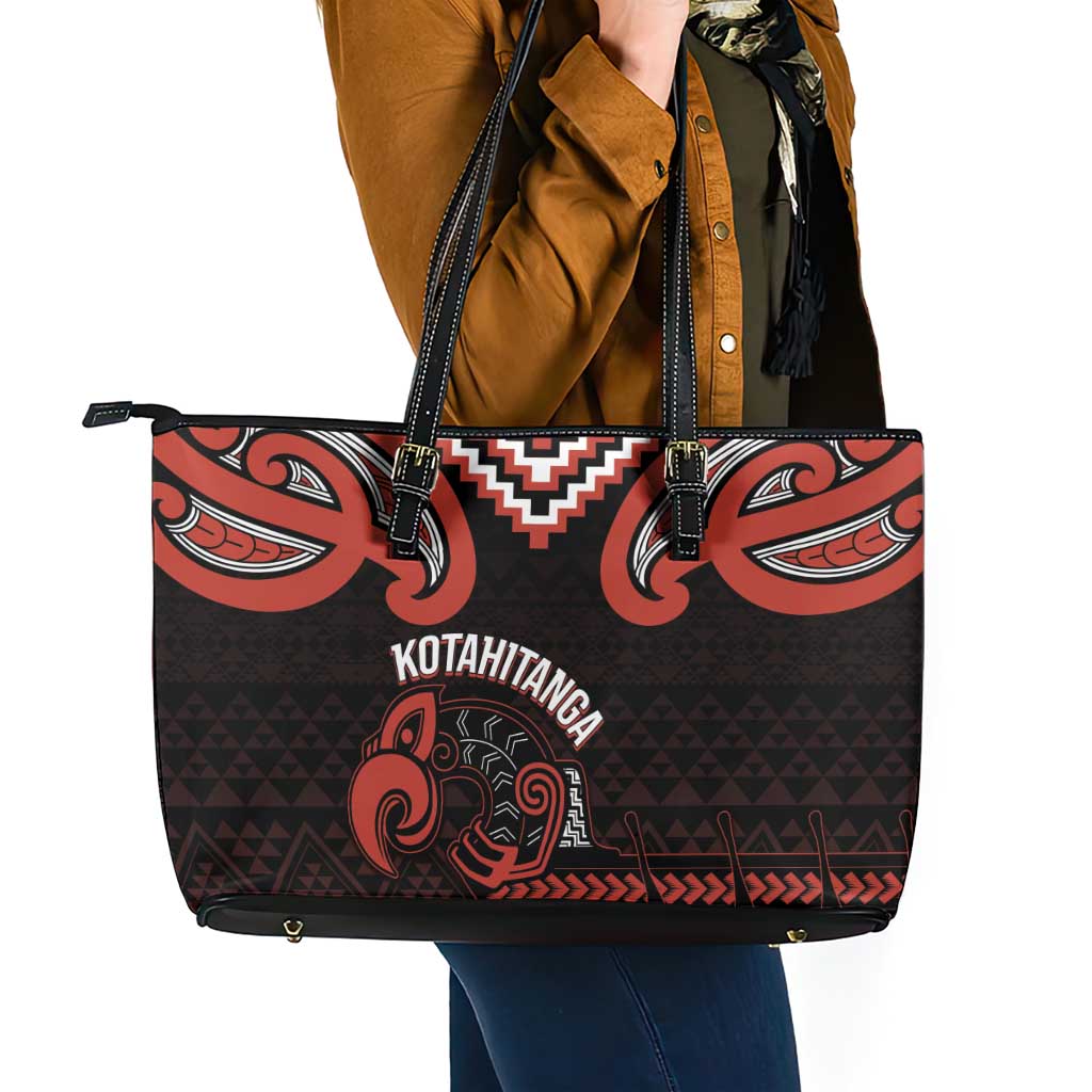 Maori Waitangi Leather Tote Bag Kotahitanga Poutama Mix Whakairo - Aussie Hoodie