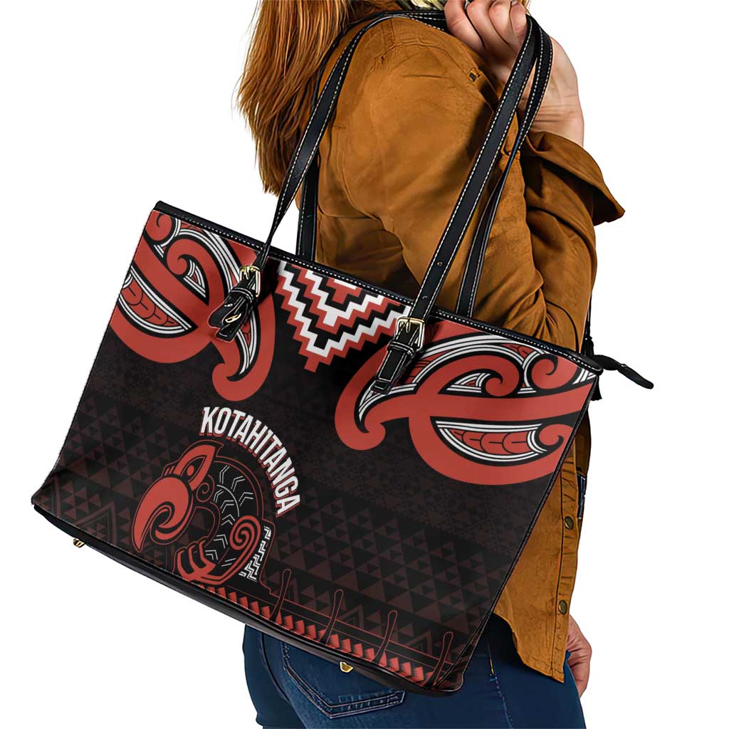 Maori Waitangi Leather Tote Bag Kotahitanga Poutama Mix Whakairo - Aussie Hoodie