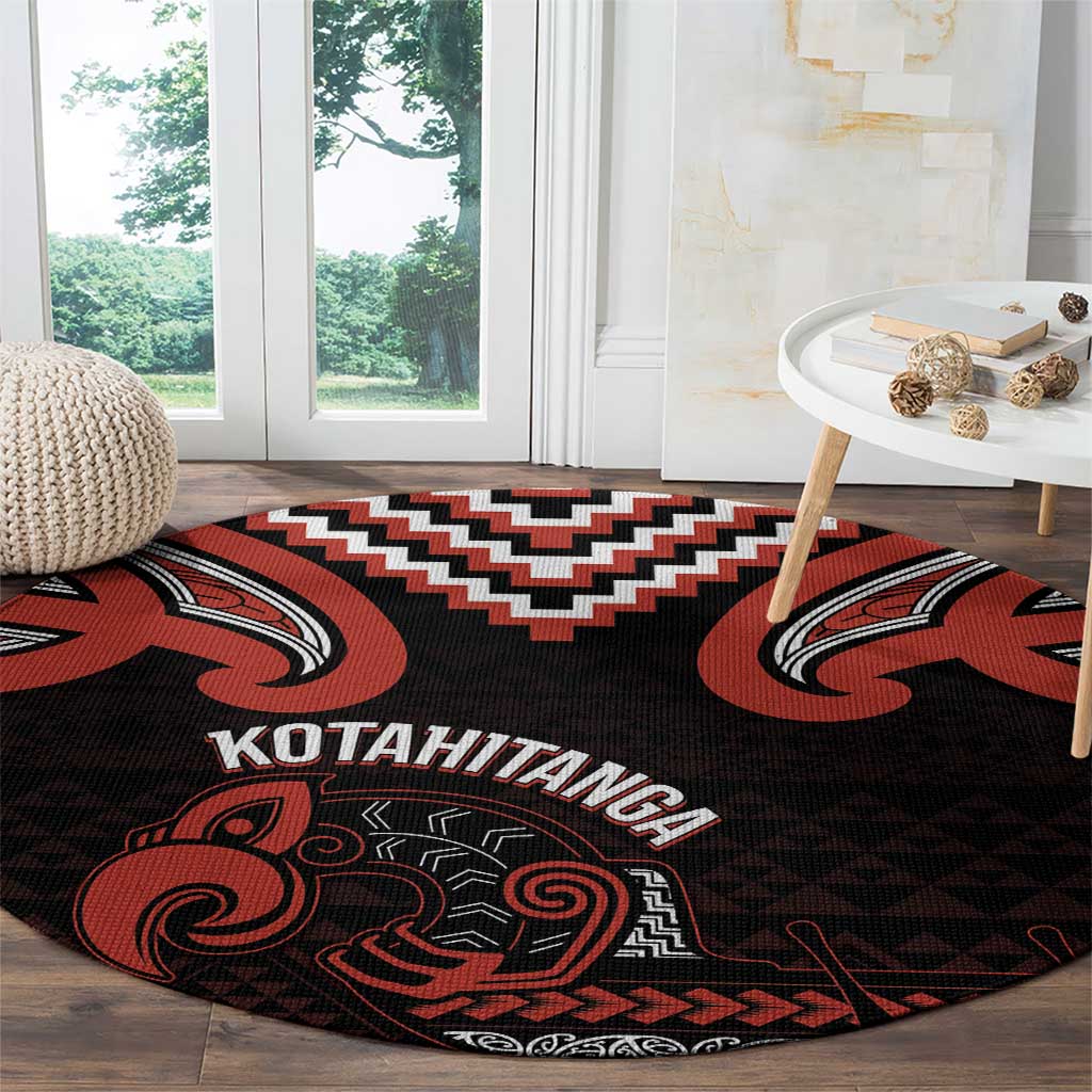 Maori Waitangi Round Carpet Kotahitanga Poutama Mix Whakairo - Aussie Hoodie