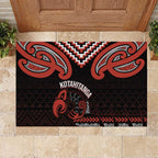 Maori Waitangi Rubber Doormat Kotahitanga Poutama Mix Whakairo - Aussie Hoodie