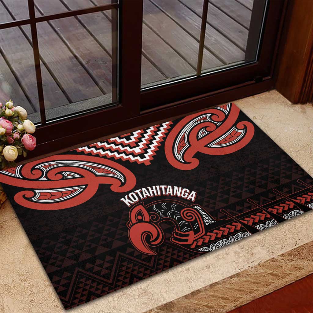 Maori Waitangi Rubber Doormat Kotahitanga Poutama Mix Whakairo - Aussie Hoodie