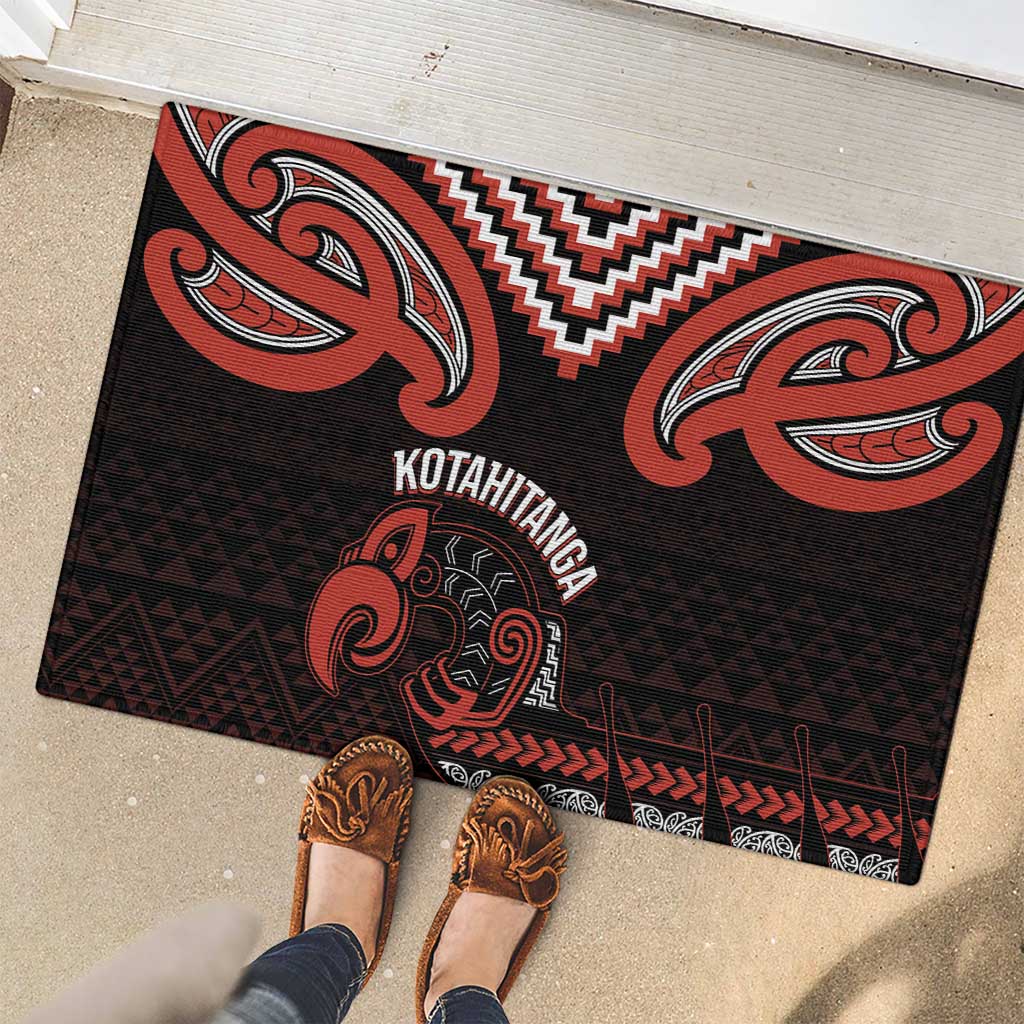 Maori Waitangi Rubber Doormat Kotahitanga Poutama Mix Whakairo - Aussie Hoodie