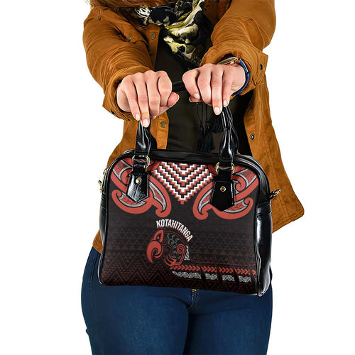 Maori Waitangi Shoulder Handbag Kotahitanga Poutama Mix Whakairo - Aussie Hoodie