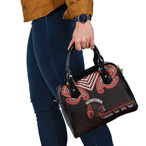 Maori Waitangi Shoulder Handbag Kotahitanga Poutama Mix Whakairo - Aussie Hoodie