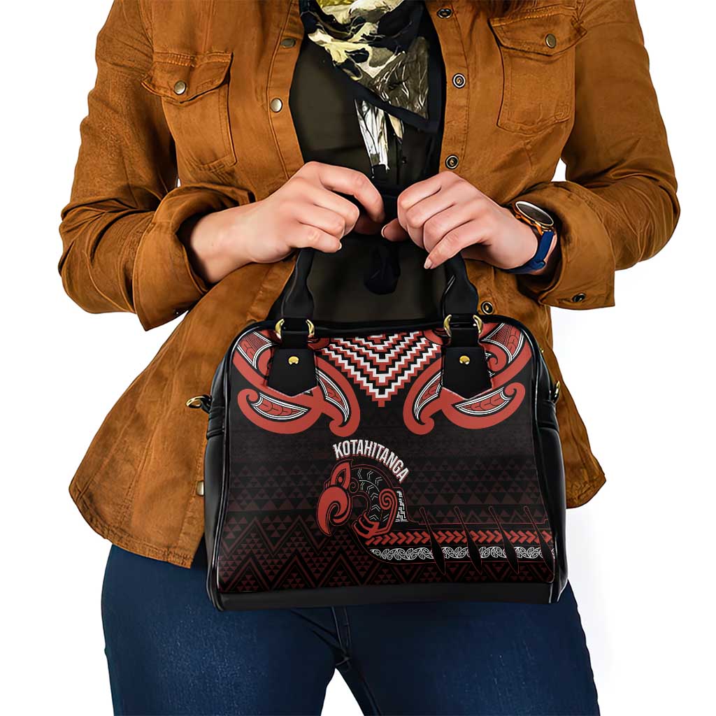 Maori Waitangi Shoulder Handbag Kotahitanga Poutama Mix Whakairo - Aussie Hoodie