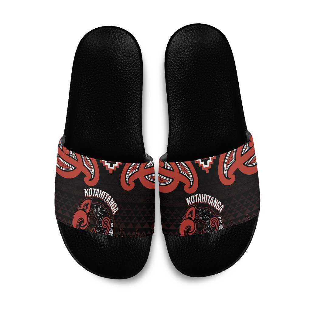 Maori Waitangi Slide Sandals Kotahitanga Poutama Mix Whakairo - Aussie Hoodie