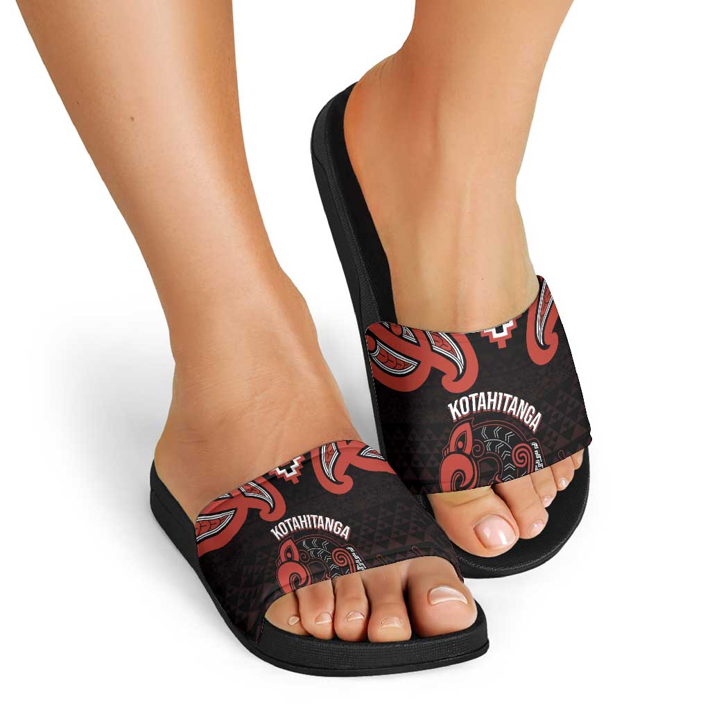 Maori Waitangi Slide Sandals Kotahitanga Poutama Mix Whakairo - Aussie Hoodie