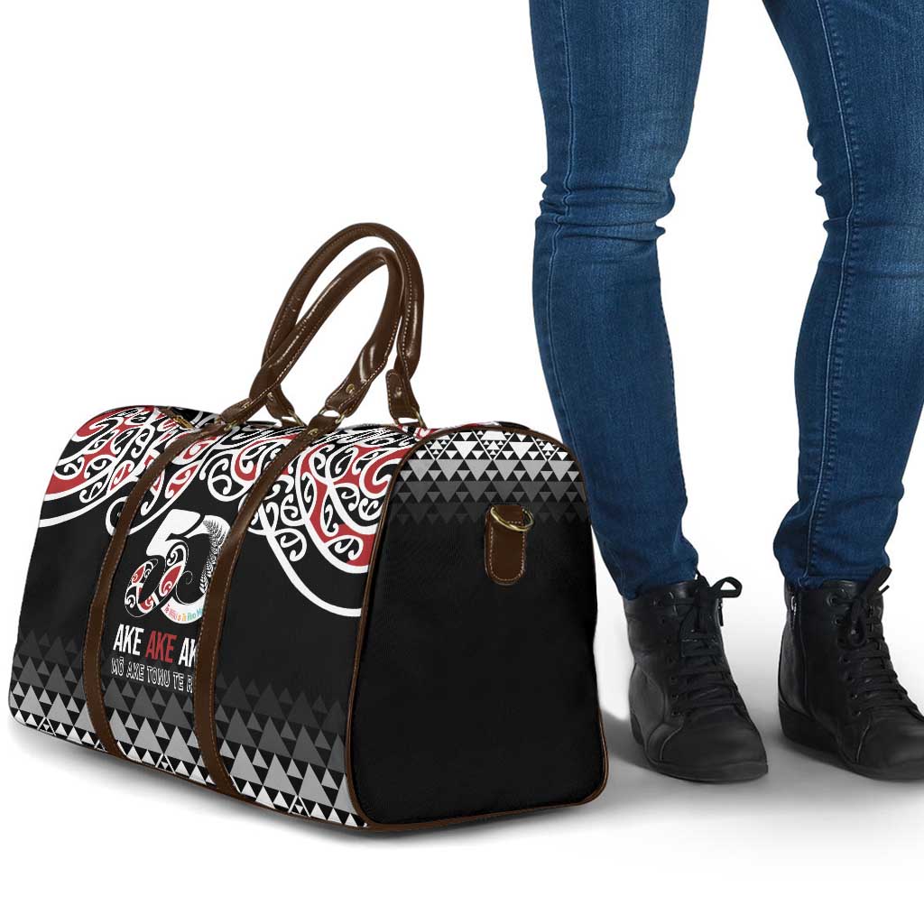 Kia Kaha Te Reo Maori Travel Bag 50 Years Mo Ake Tonu Te Reo - Aussie Hoodie