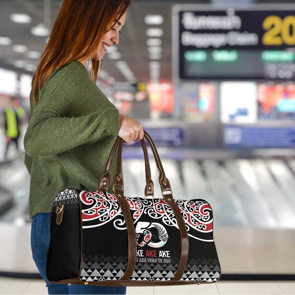 Kia Kaha Te Reo Maori Travel Bag 50 Years Mo Ake Tonu Te Reo - Aussie Hoodie