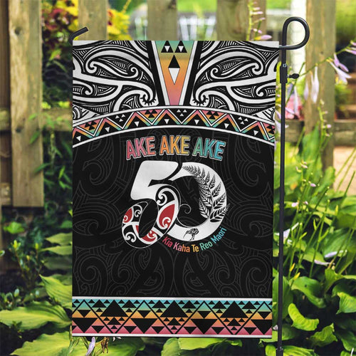 50 Years Kia Kaha Te Reo Maori Garden Flag Ake Ake Ake! - Aussie Hoodie