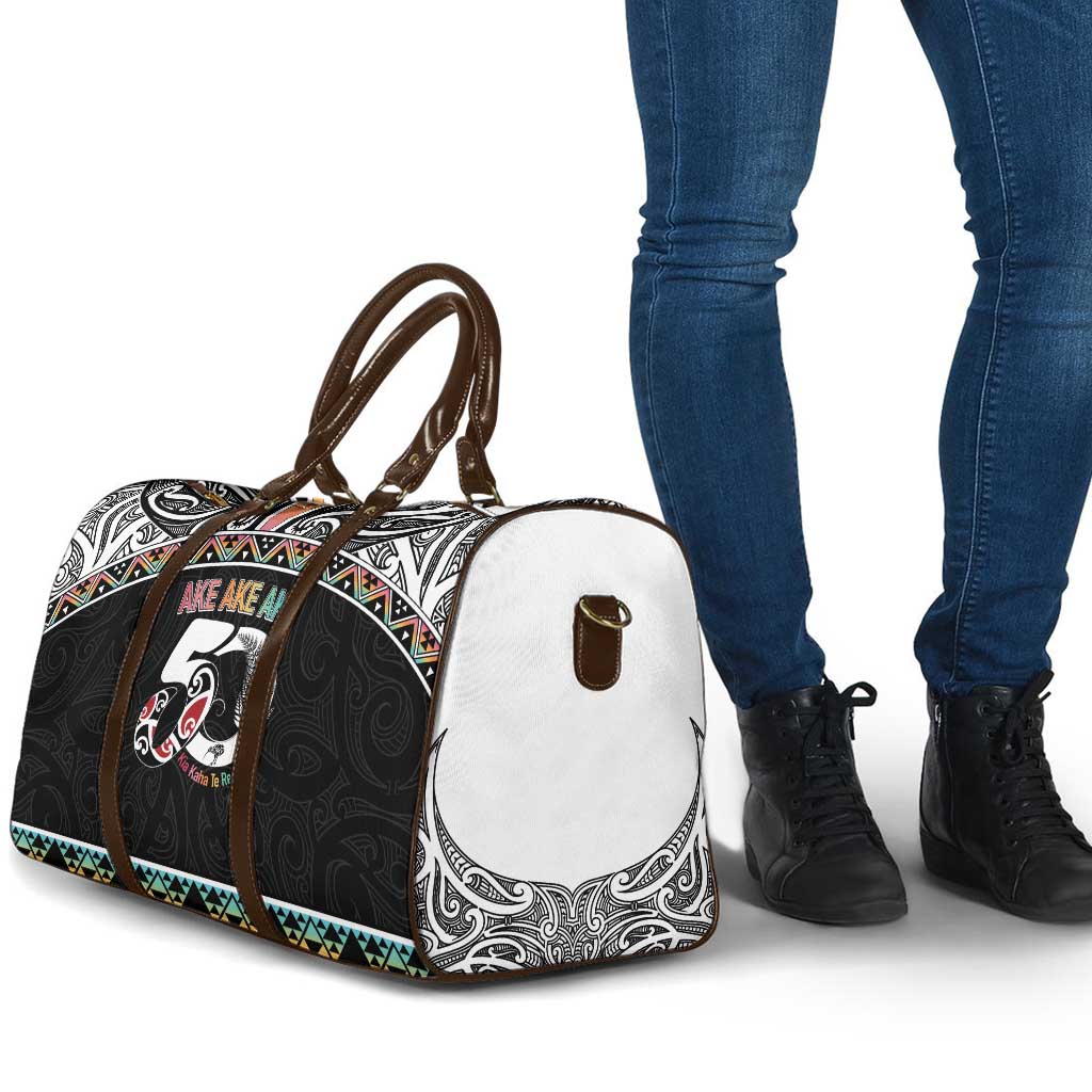 50 Years Kia Kaha Te Reo Maori Travel Bag Ake Ake Ake! - Aussie Hoodie